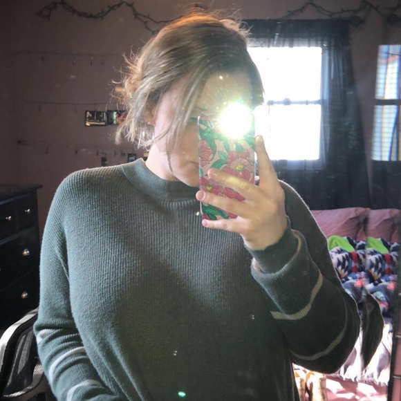 Meet your Posher, Emily - Picture 1 of 1